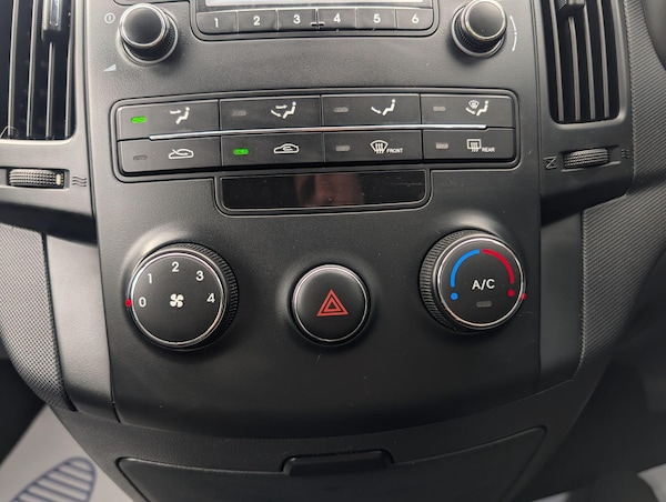 Used Hyundai i30 2011 for sale - 75989821: Photo 25