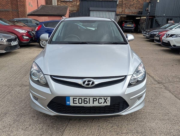 Used Hyundai i30 2011 for sale - 75989821: Photo 2