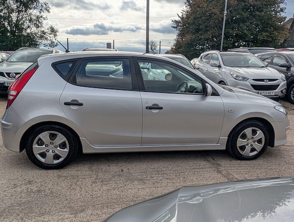 Used Hyundai i30 2011 for sale - 75989821: Photo 7