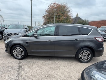 Used Ford S-Max 2019 for sale - 76239147: Photo 2