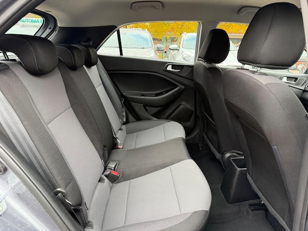 Used Hyundai i20 2017 for sale - 76282613: Photo 10