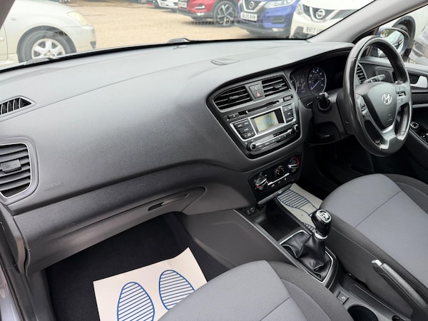 Used Hyundai i20 2017 for sale - 76282613: Photo 29