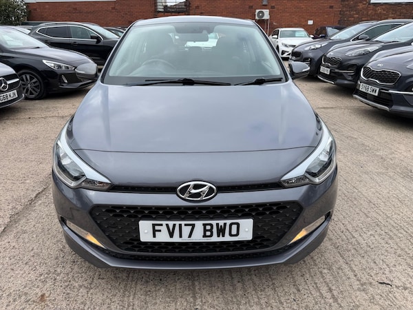 Used Hyundai i20 2017 for sale - 76282613: Photo 2