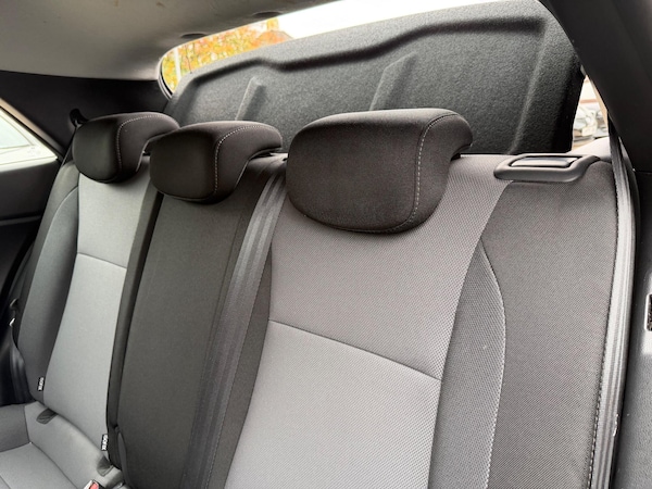 Used Hyundai i20 2017 for sale - 76282613: Photo 30