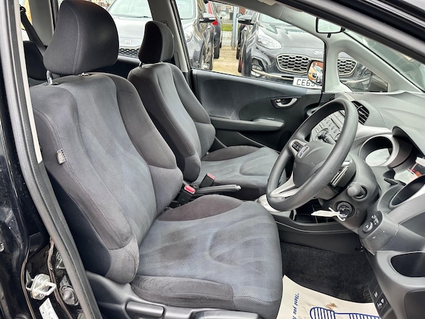 Used Honda Jazz 2009 for sale - 76226951: Photo 24