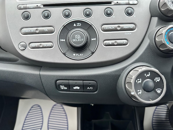 Used Honda Jazz 2009 for sale - 76226951: Photo 4