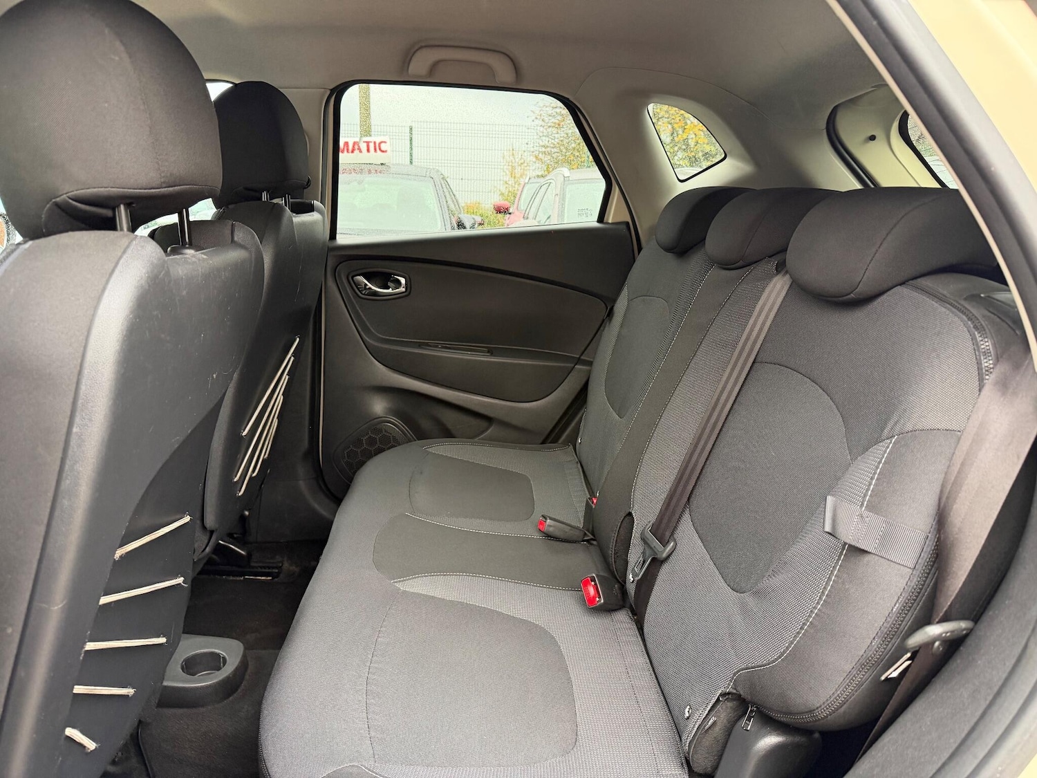 Used Renault Captur 2017 for sale - 76337654: Photo 12