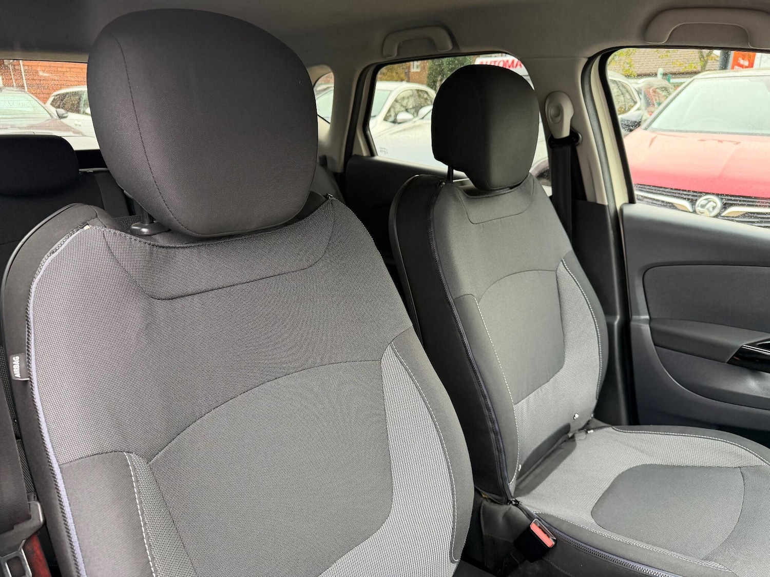 Used Renault Captur 2017 for sale - 76337654: Photo 19