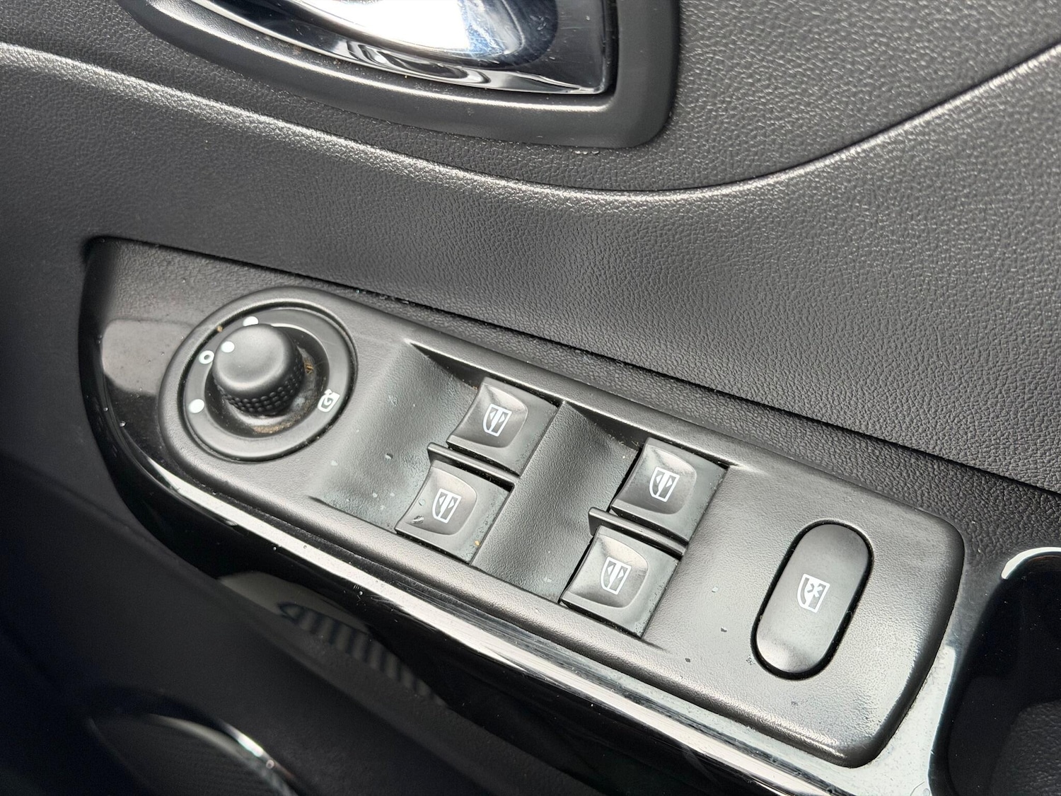 Used Renault Captur 2017 for sale - 76337654: Photo 27