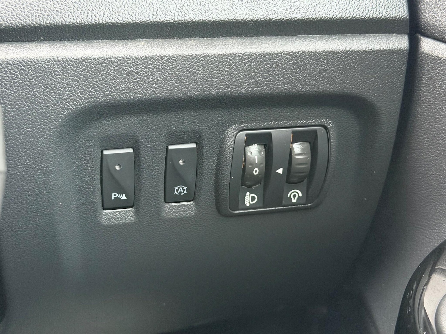Used Renault Captur 2017 for sale - 76337654: Photo 28