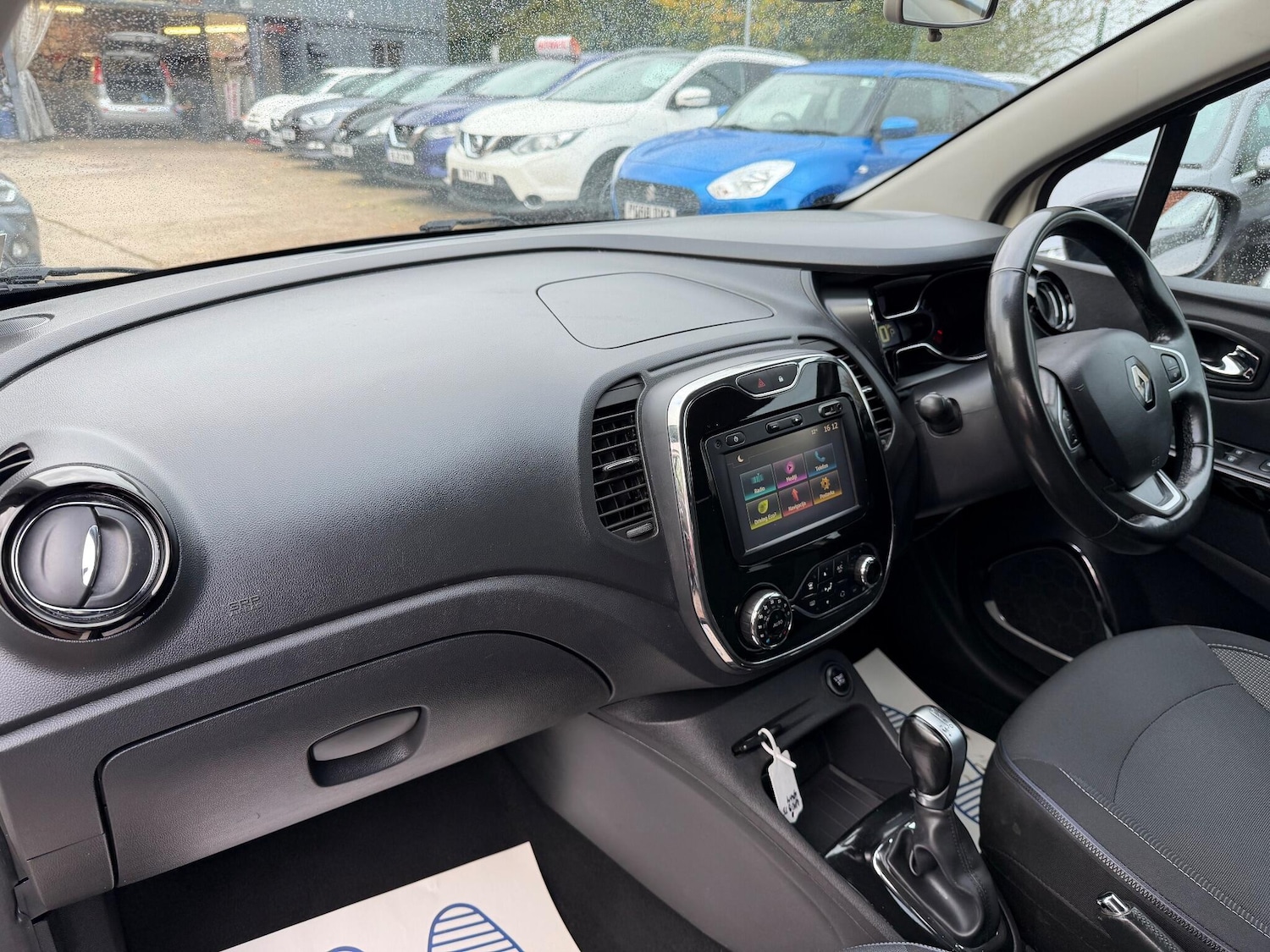Used Renault Captur 2017 for sale - 76337654: Photo 30
