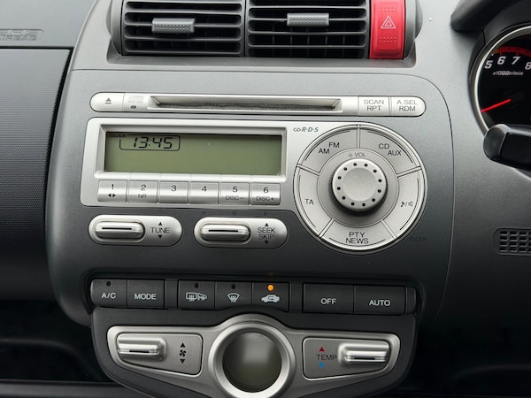 Used Honda Jazz 2007 for sale - 76238626: Photo 17