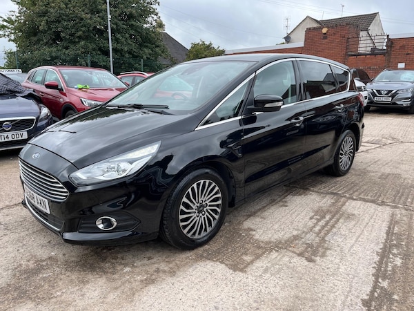 Used Ford S-Max 2018 for sale - 75388049: Photo 3