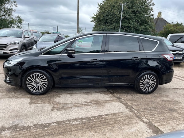 Used Ford S-Max 2018 for sale - 75388049: Photo 8
