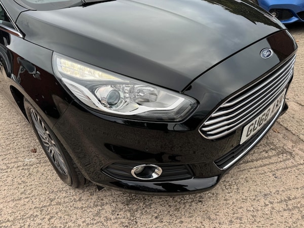 Used Ford S-Max 2018 for sale - 75388049: Photo 9
