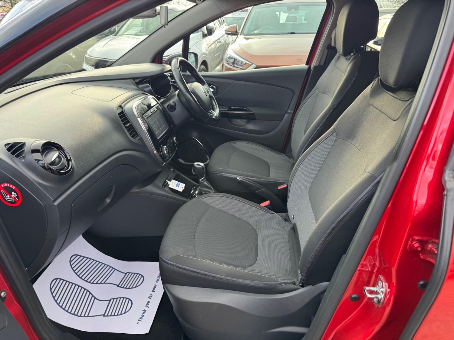 Used Renault Captur 2017 for sale - 77657947: Photo 11