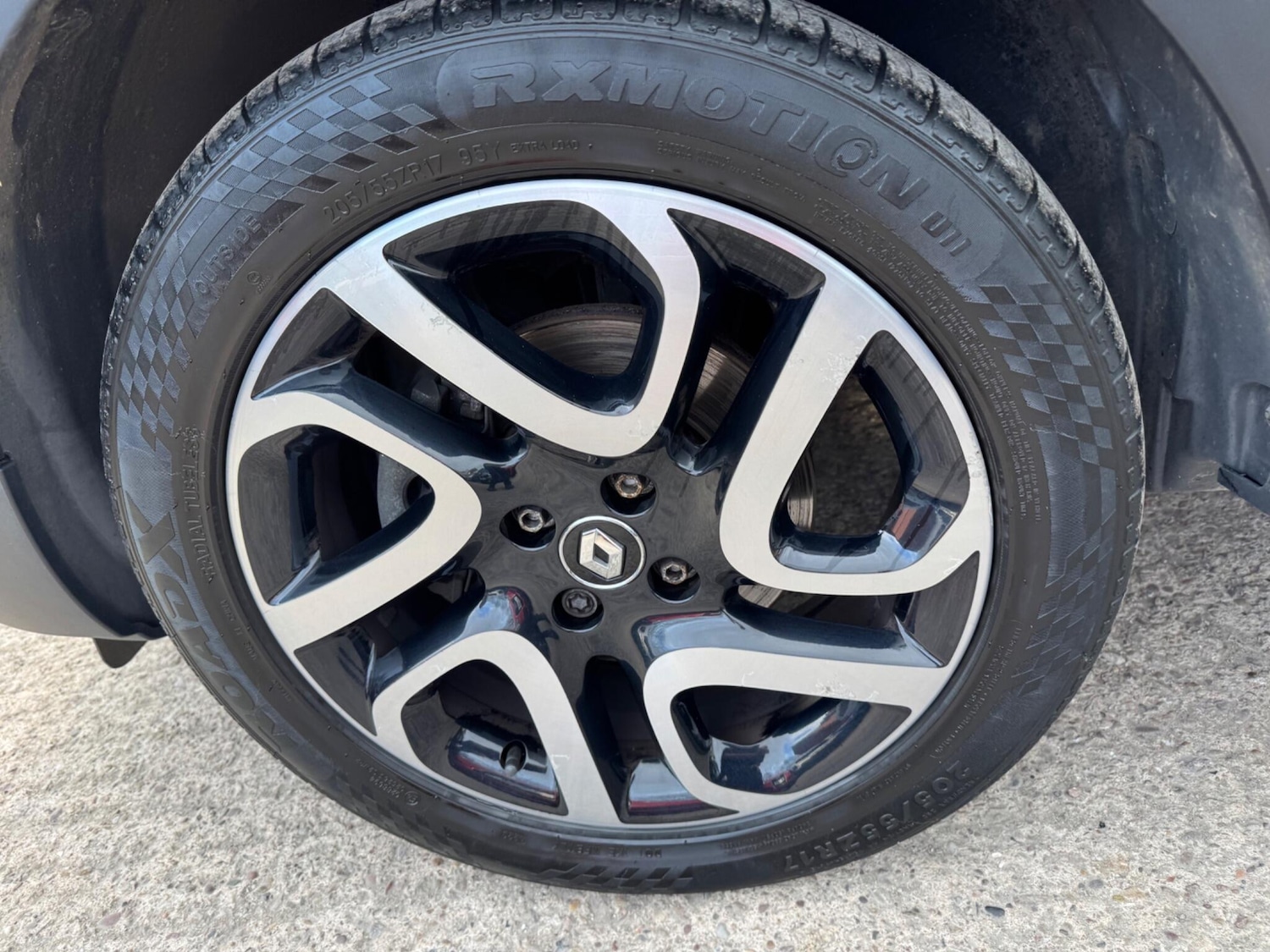 Used Renault Captur 2017 for sale - 77657947: Photo 24