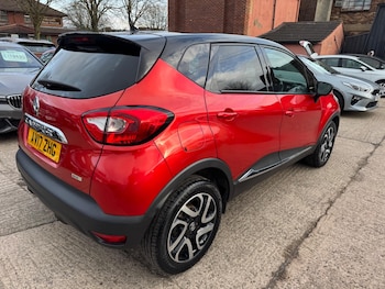 Used Renault Captur 2017 for sale - 77657947: Photo