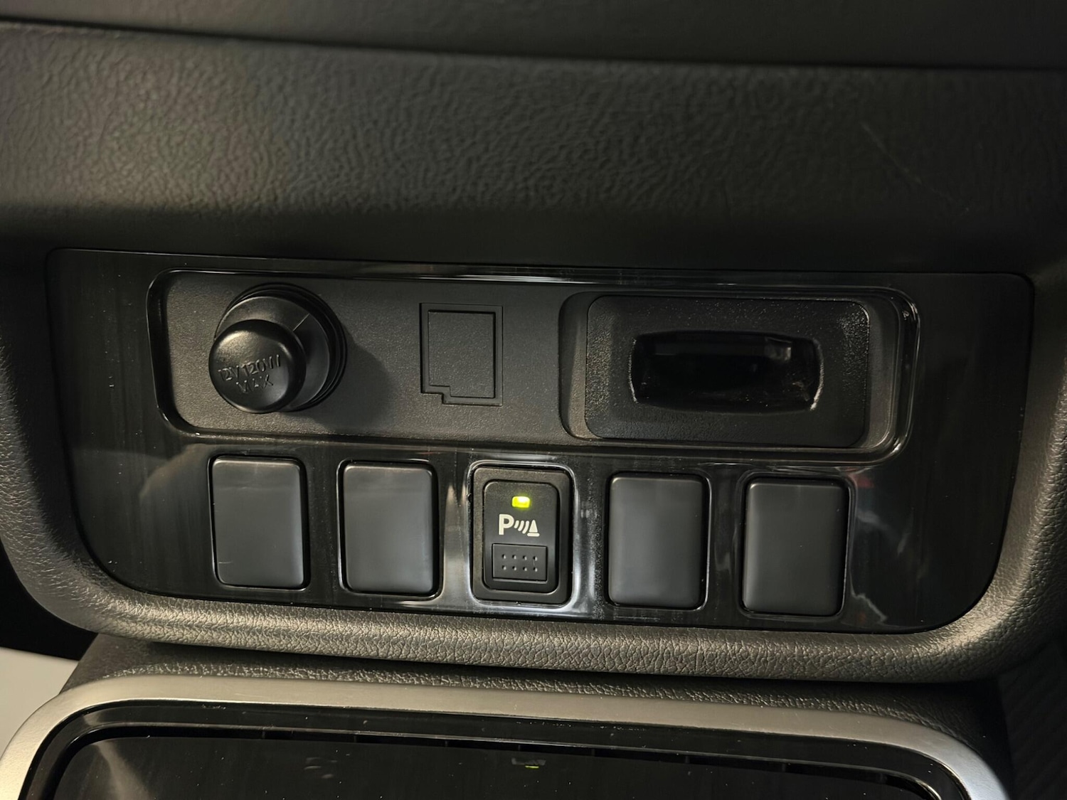 Used Mitsubishi Outlander for sale - 77658771: Photo 20