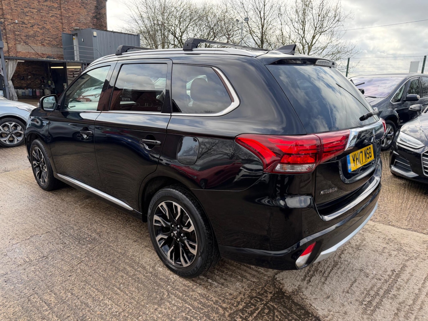 Used Mitsubishi Outlander for sale - 77658771: Photo 4