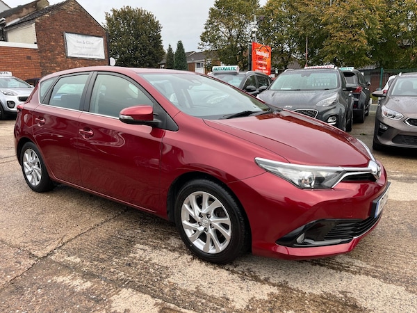 Used Toyota Auris 2017 for sale - 76151666: Photo 1