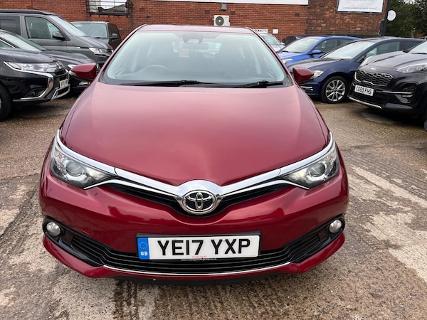 Used Toyota Auris 2017 for sale - 76151666: Photo 2