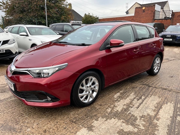 Used Toyota Auris 2017 for sale - 76151666: Photo 3