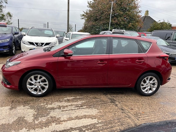 Used Toyota Auris 2017 for sale - 76151666: Photo 4