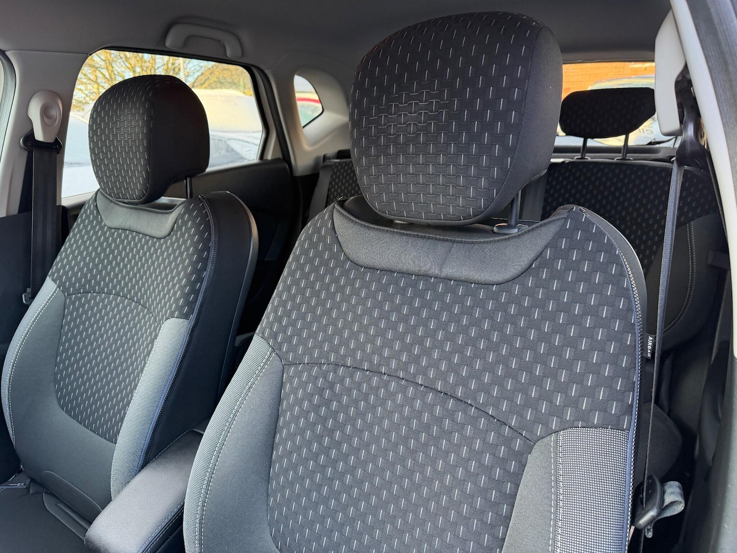 Used Renault Captur 2017 for sale - 76997343: Photo 35