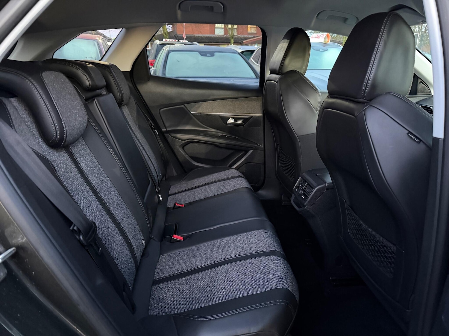 Used Peugeot 3008 2018 for sale - 76912791: Photo 10