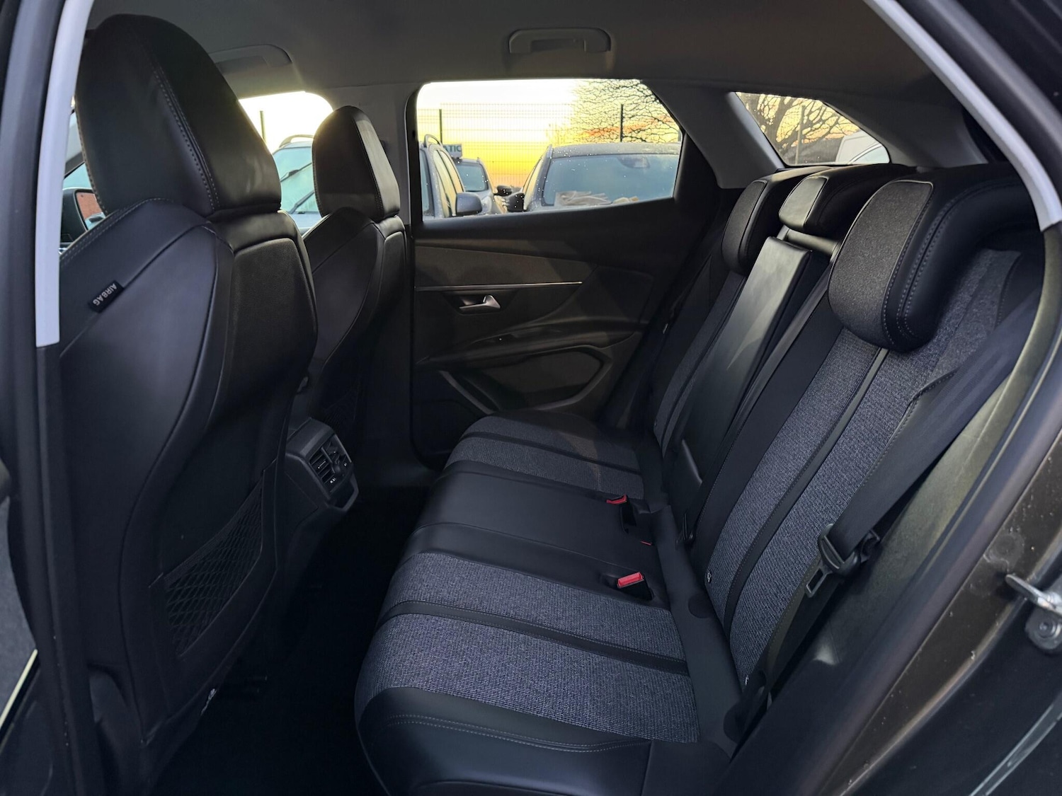 Used Peugeot 3008 2018 for sale - 76912791: Photo 12