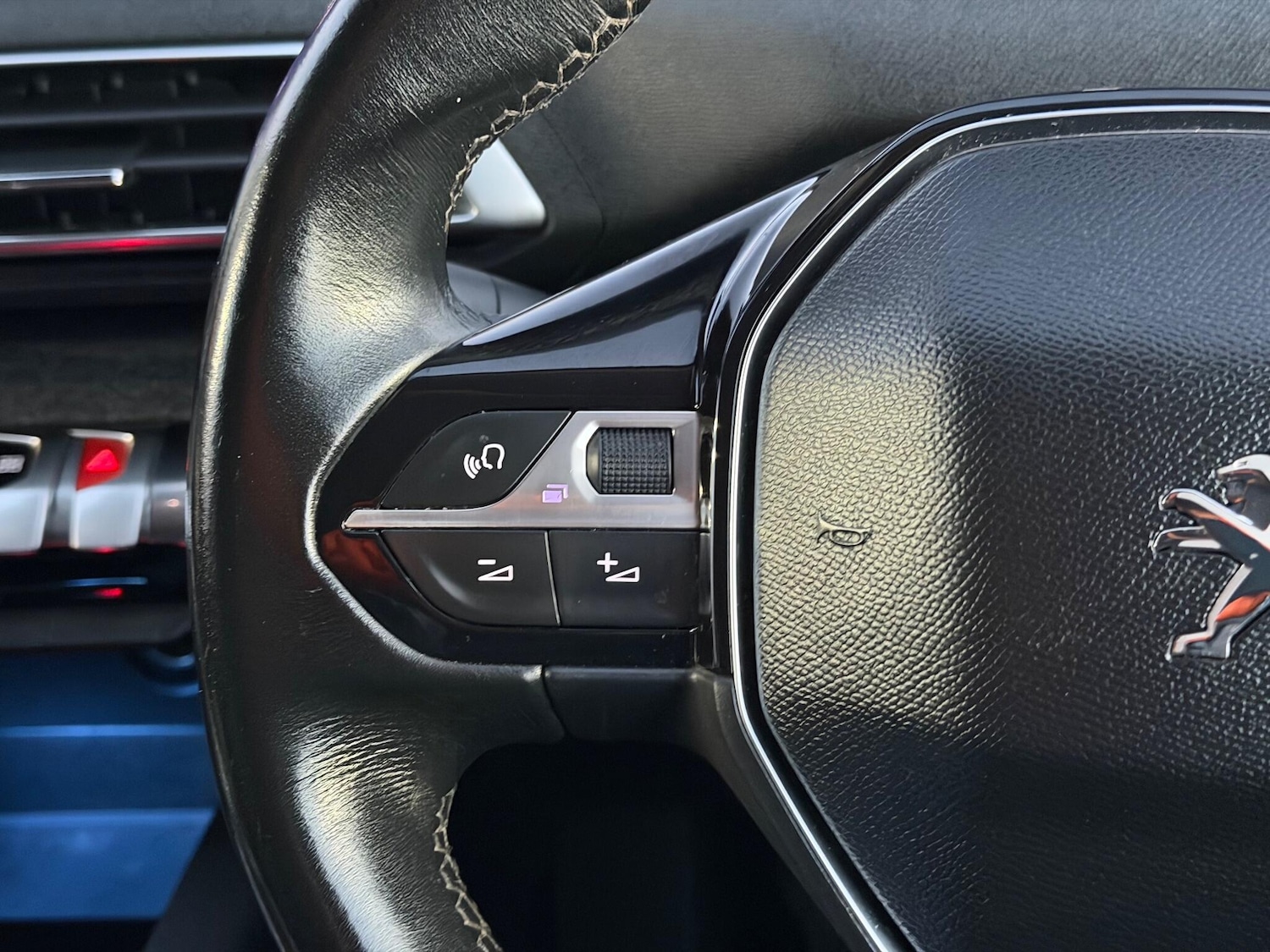 Used Peugeot 3008 2018 for sale - 76912791: Photo 18