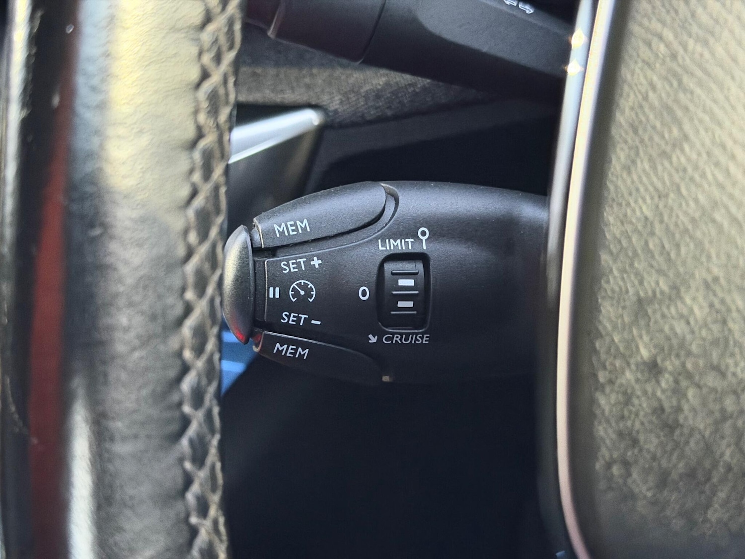 Used Peugeot 3008 2018 for sale - 76912791: Photo 33