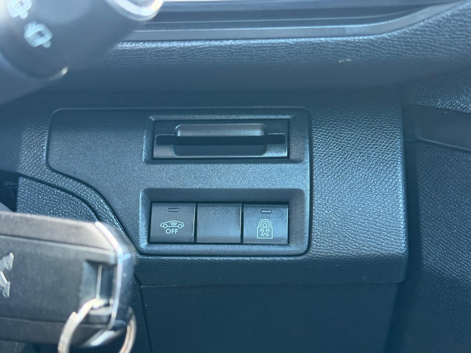 Used Peugeot 3008 2018 for sale - 77909150: Photo 25