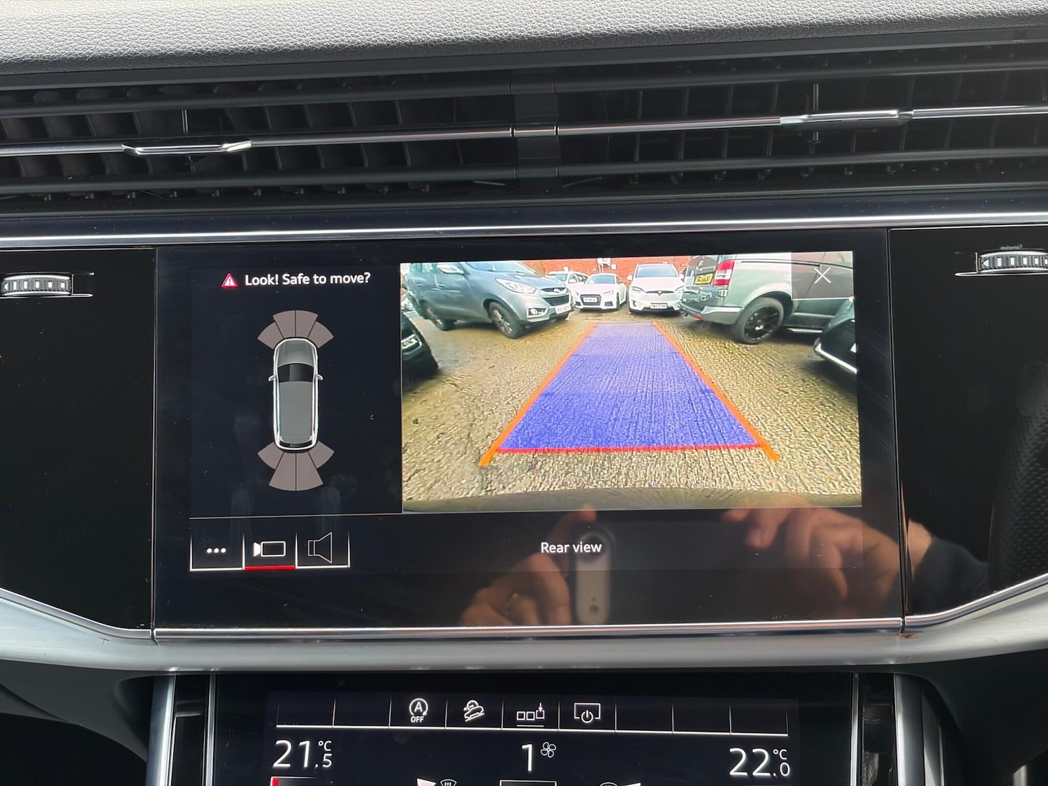 Used Audi Q7 2020 for sale - 77722658: Photo 9