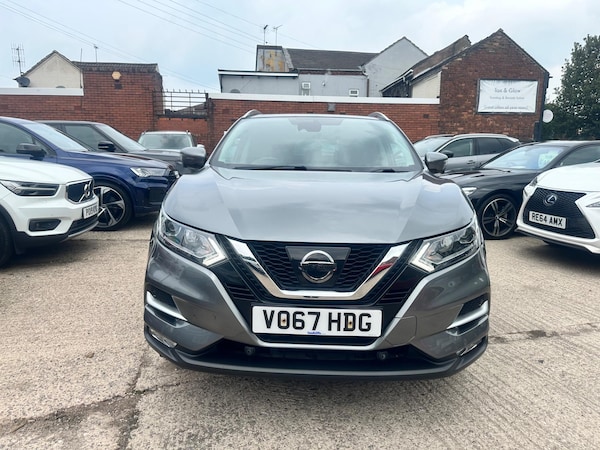 Used Nissan Qashqai 2017 for sale - 74875602: Photo 2