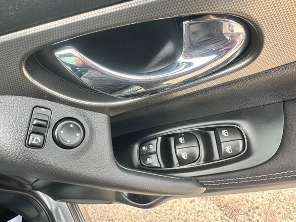 Used Nissan Qashqai 2017 for sale - 74875602: Photo 33