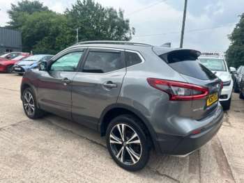 Used Nissan Qashqai 2017 for sale - 74875602: Photo