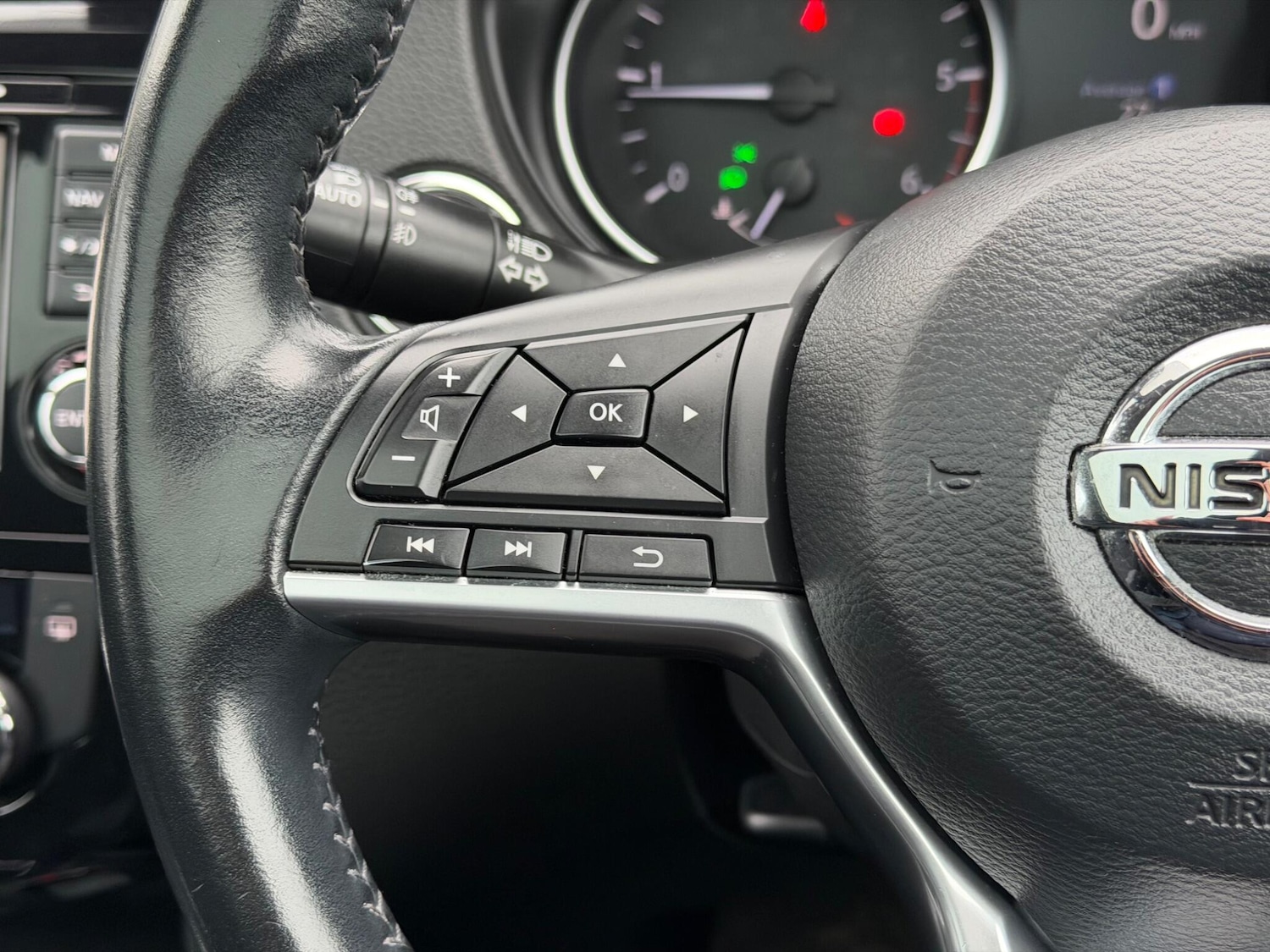 Used Nissan Qashqai 2017 for sale - 77537836: Photo 16