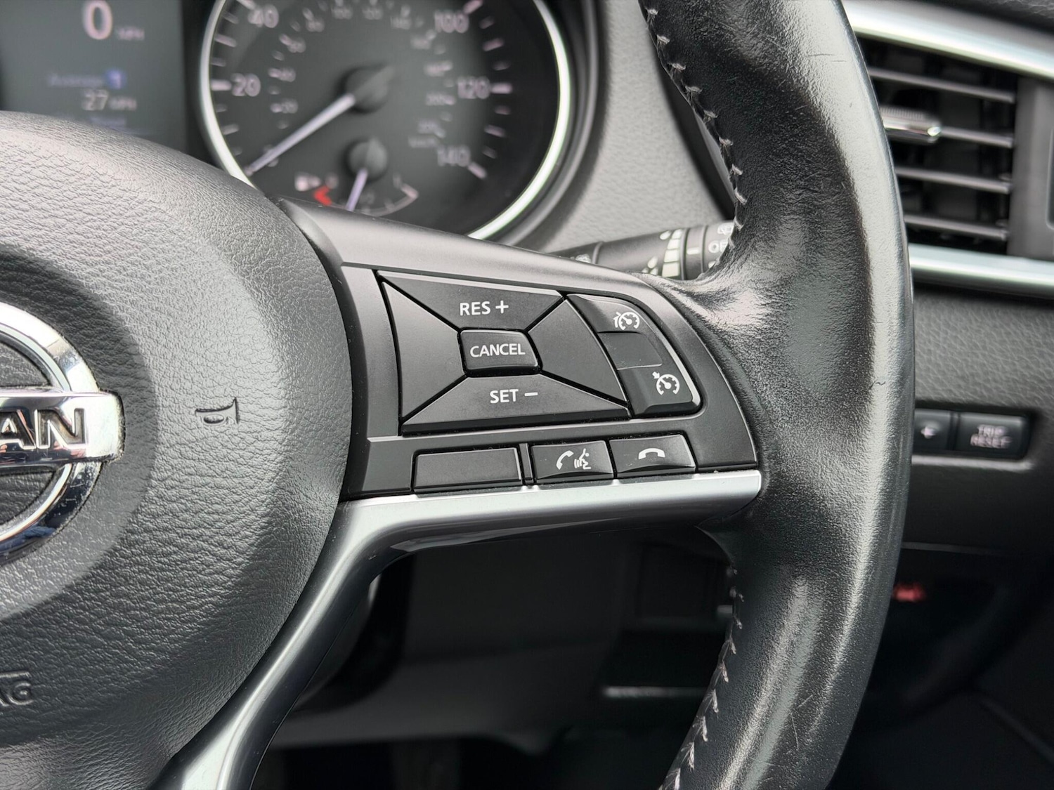 Used Nissan Qashqai 2017 for sale - 77537836: Photo 17