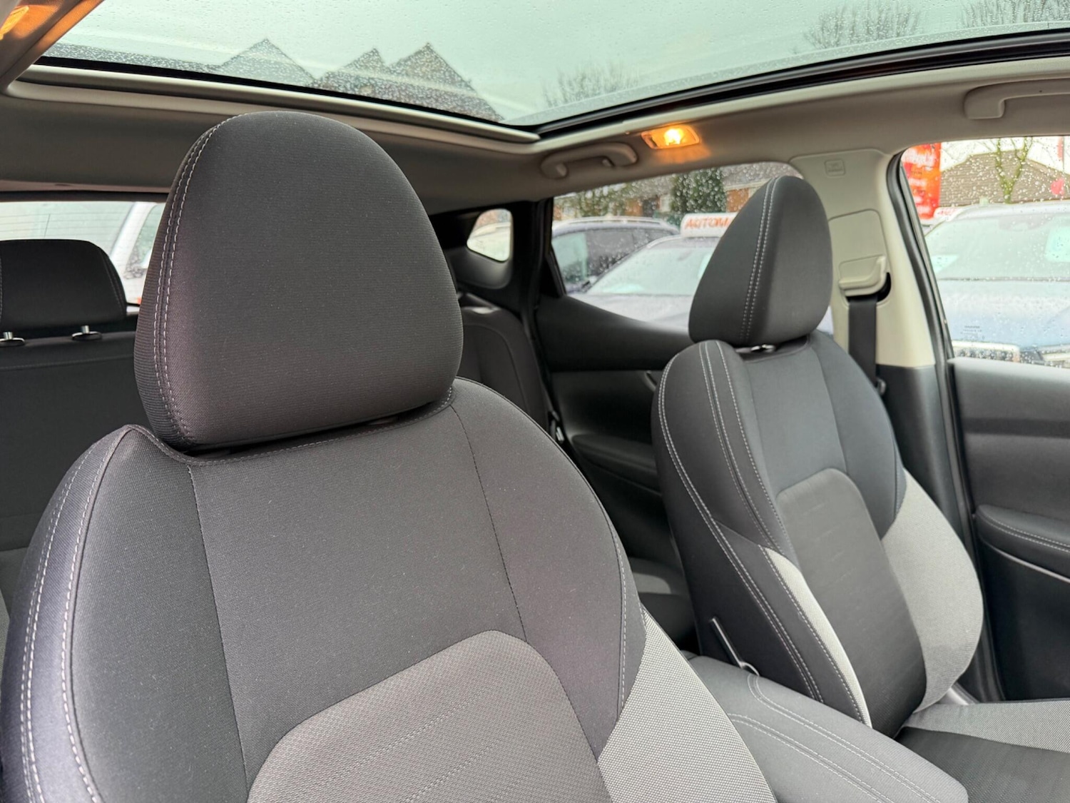 Used Nissan Qashqai 2017 for sale - 77537836: Photo 24