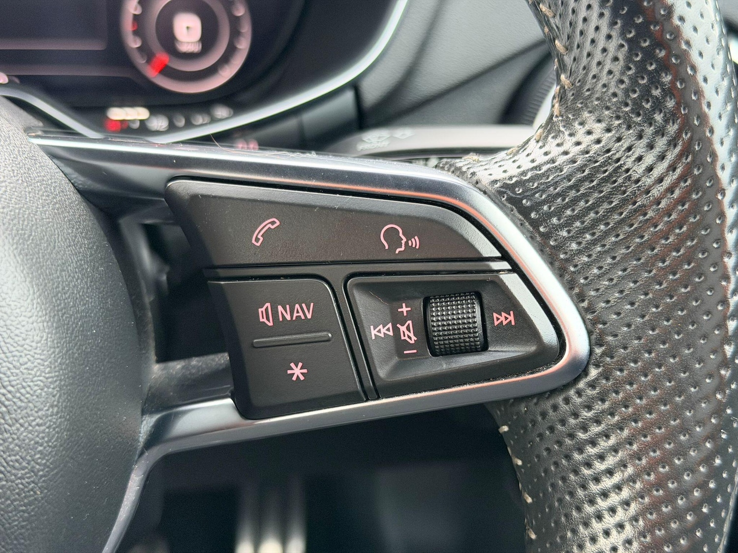 Used Audi TT 2015 for sale - 76839796: Photo 19