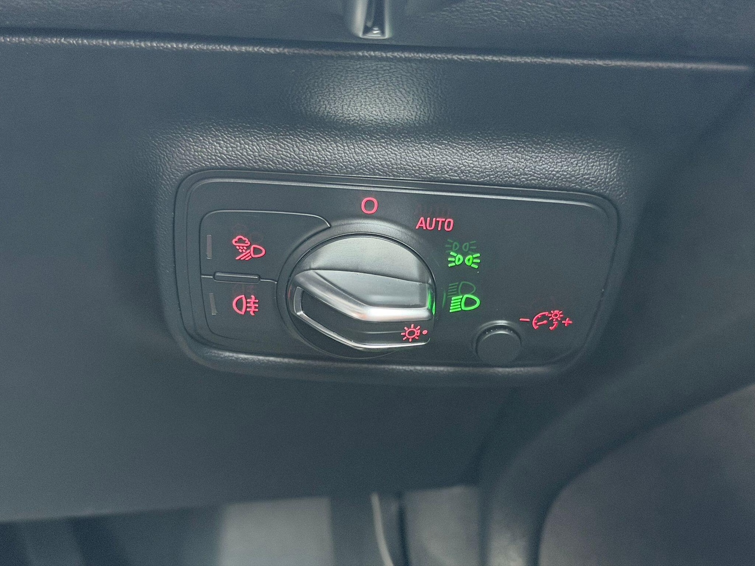 Used Audi TT 2015 for sale - 76839796: Photo 21