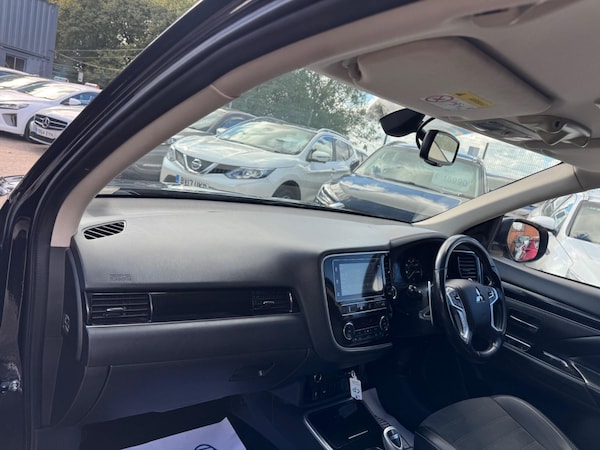 Used Mitsubishi Outlander 2019 for sale - 76013071: Photo 37