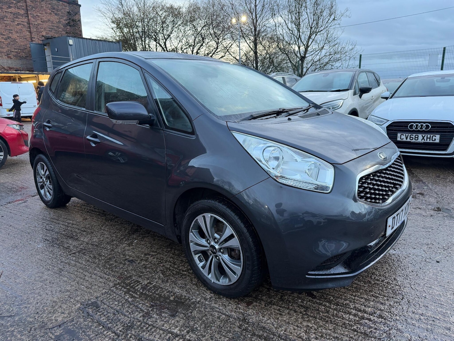 Used Kia Venga 2017 for sale - 76765276: Photo 1