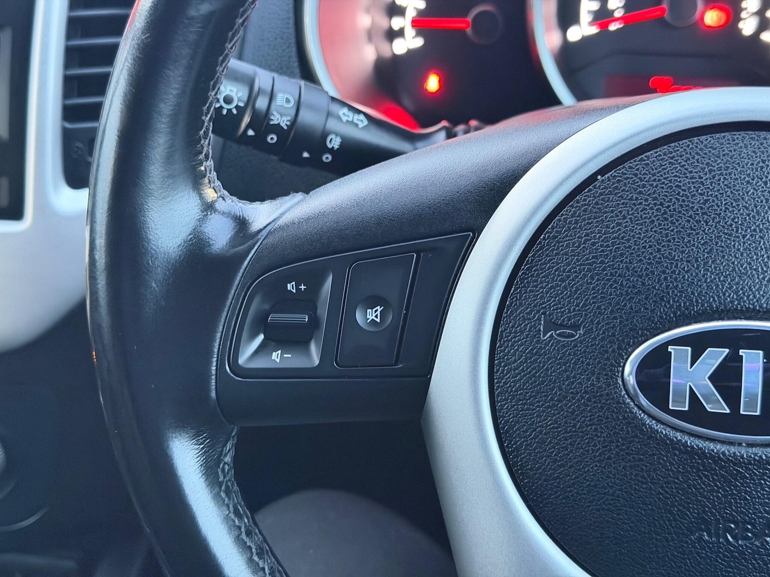 Used Kia Venga 2017 for sale - 76765276: Photo 19