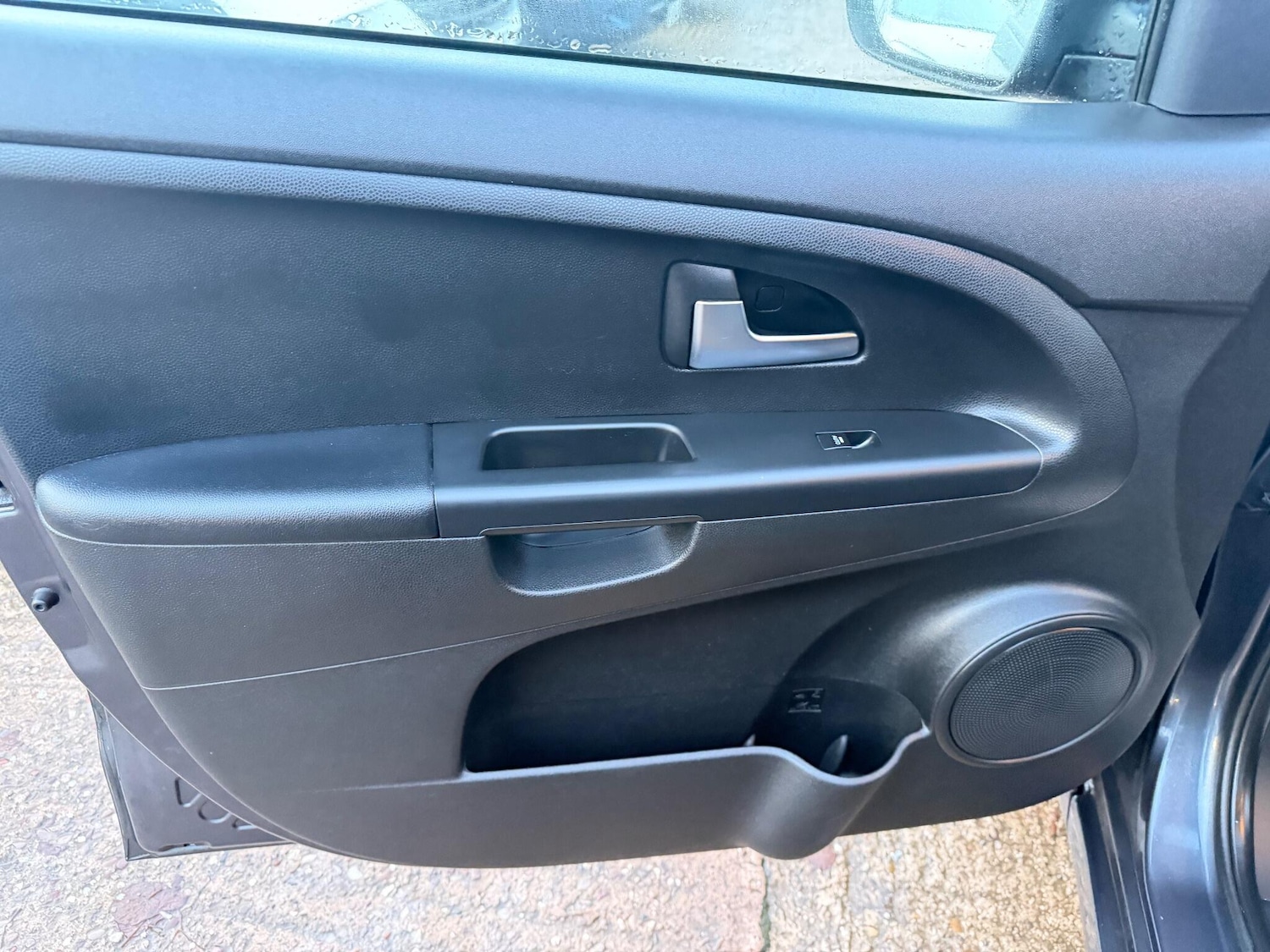 Used Kia Venga 2017 for sale - 76765276: Photo 30