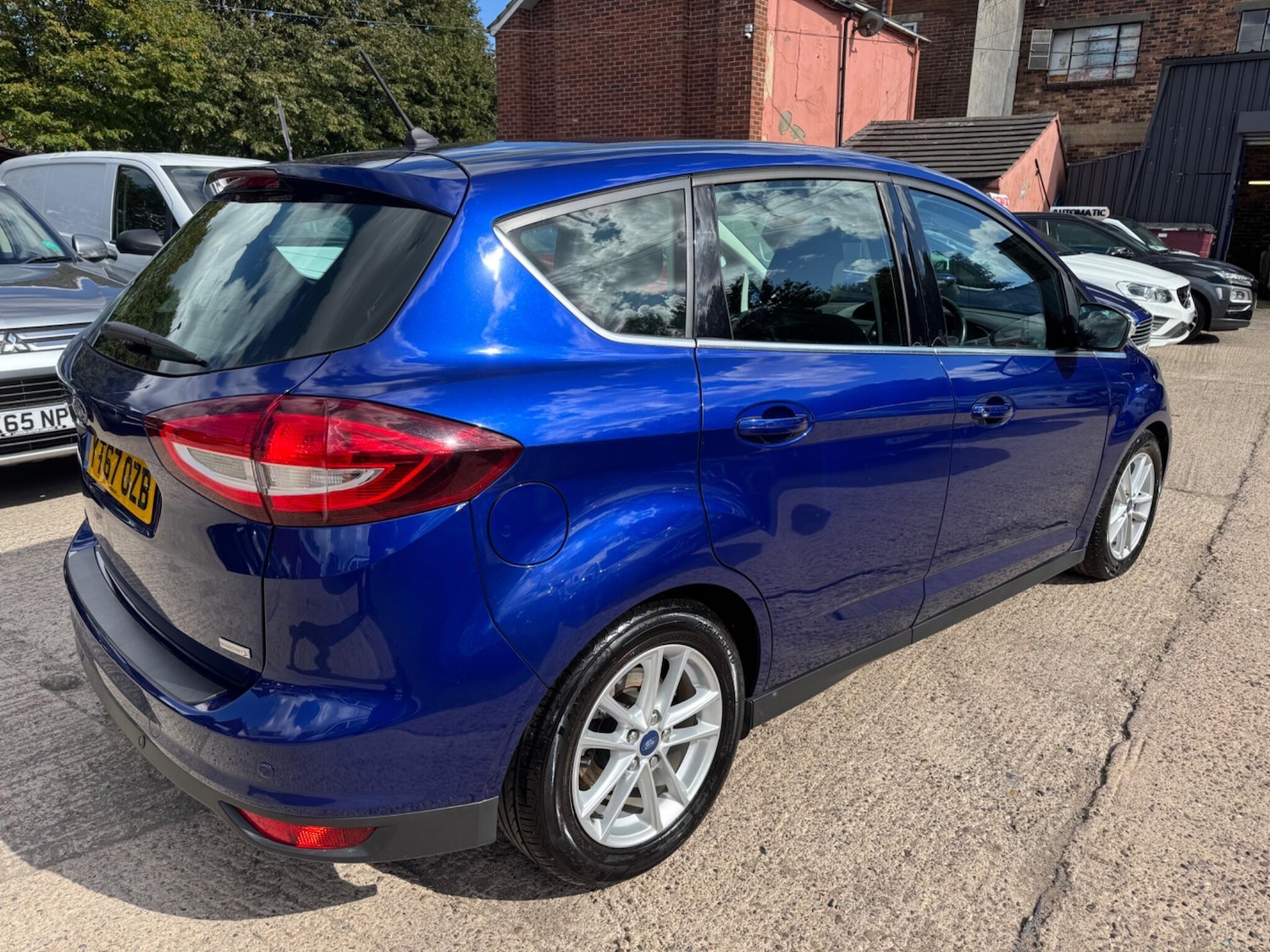 Used Ford C-Max 2017 for sale - 76987882: Photo 4