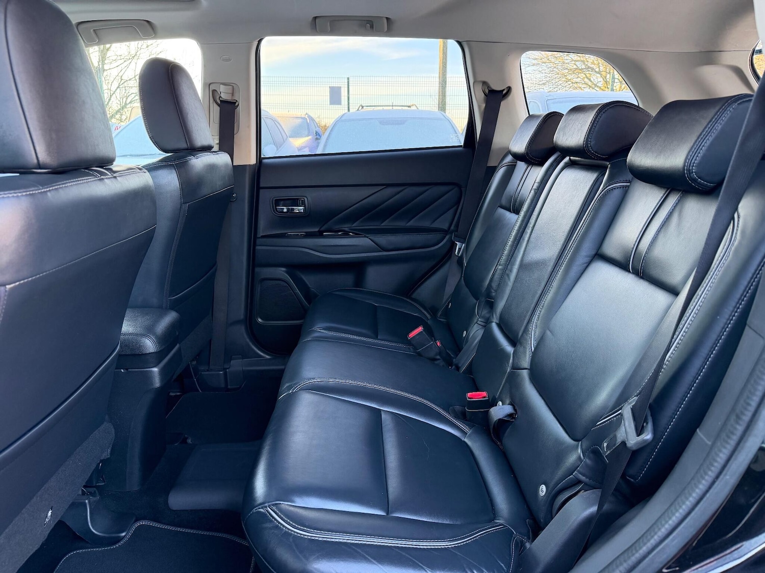 Used Mitsubishi Outlander for sale - 76993232: Photo 12