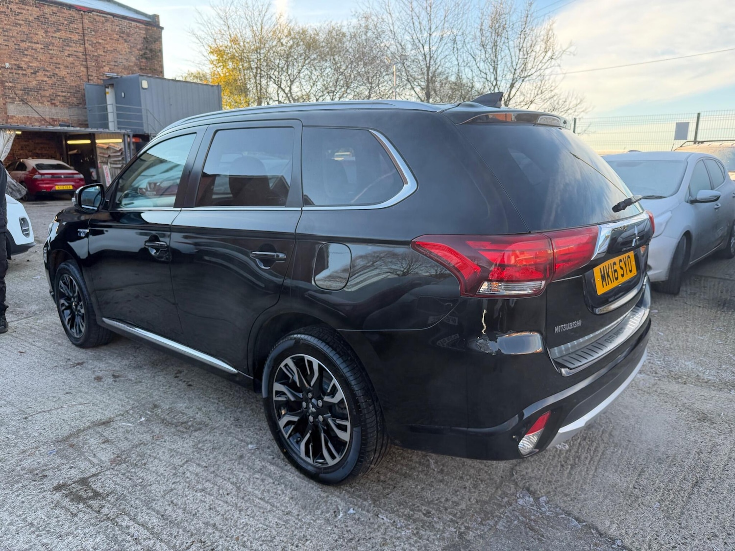 Used Mitsubishi Outlander for sale - 76993232: Photo 4